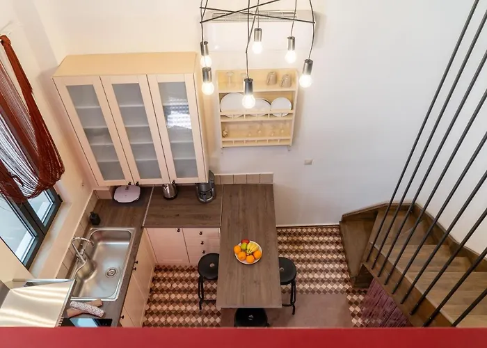 Quattro Domus 4-Historical Townhouse